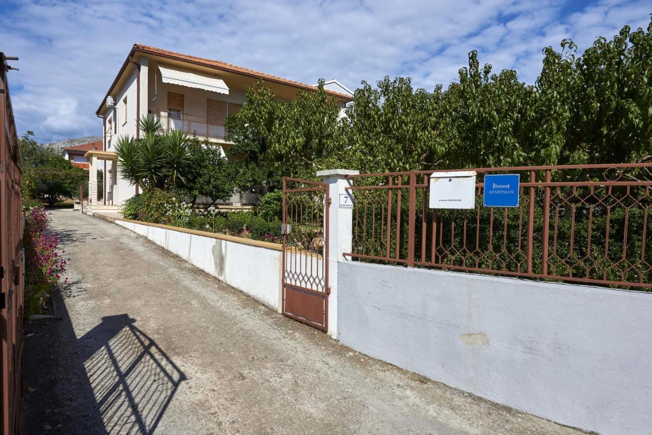 Triple Room Trogir 13102B Exteriör bild
